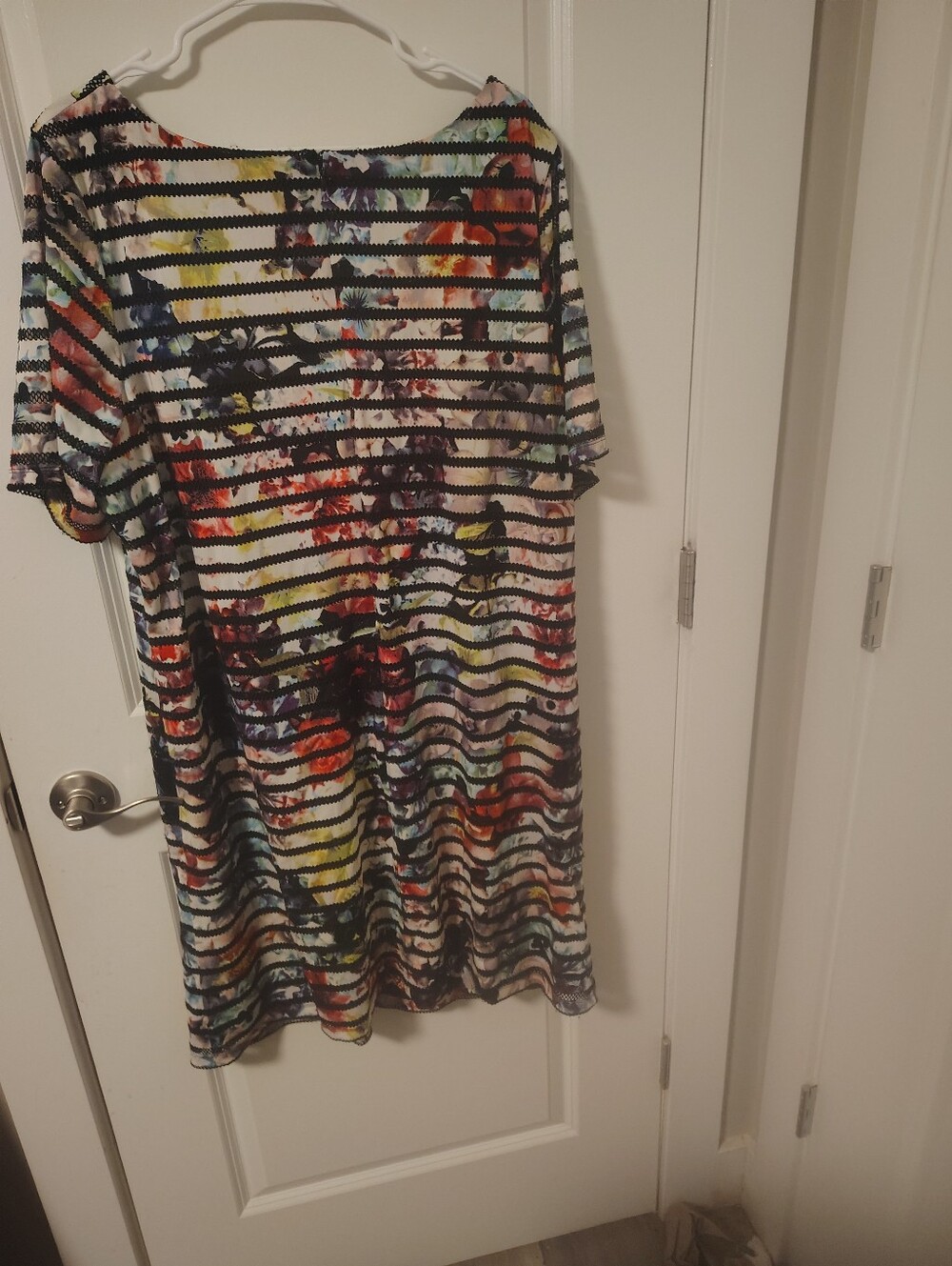 Jessica Howard Black-Striped Multicolor Floral Short Sleeve Top